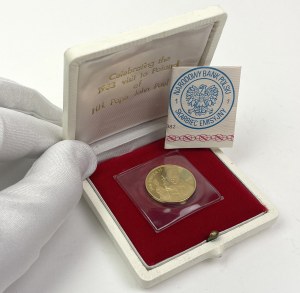 2,000 gold 1982 John Paul II - mirror stamp