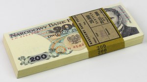 Paczka bankowa 200 zł 1988 - EN