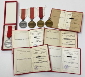 PRL, Srebrny i Brązowy Medal Za Zasługi dla Obronności Kraju + legitymacje - zestaw (5szt)