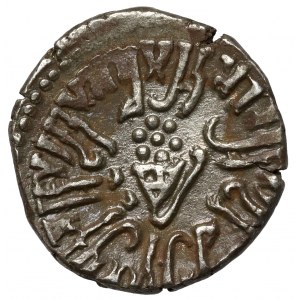 Indie, Dynastia Maitraka, Drachma