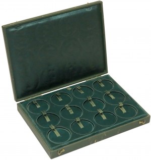 A beautiful Suita case modeled after a 1790 box.