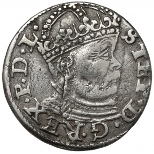 Stefan Batory, Trojak Ryga 1586 - duża głowa, lilijki