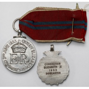Wielka Brytania, Medale koronacyjne Elżbiety II i przypinka Sweatheart Brooch - zestaw (3szt)
