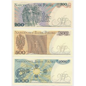 Set, 200-1,000 zlotys 1982-88 (3 pieces).
