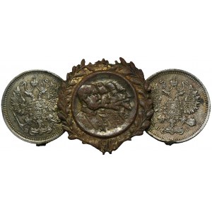 Russia, Pin with a badge in the middle and two 10 kopeck coins on the sides 1918