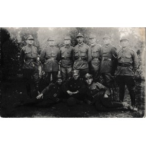 GRUPA (pow. świecki). Portret zbiorowy żołnierzy 61 Pułku Piechoty Wielkopolskiej - zdjęcie Rady Podoficerów, 5 IX 1928