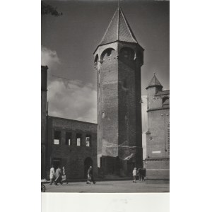GDAŃSK. the Jacek Bastion after reconstruction; photo by Kazimierz Lelewicz, Gdansk-Wrzeszcz, 1952