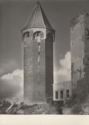 GDAŃSK. Baszta Jacek po odbudowie; fot. Kazimierz Lelewicz, Gdańsk-Wrzeszcz, 1952