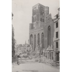 GDAŃSK. St. Mary's Basilica before restoration - view from Piwna Street