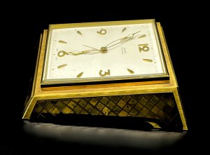 Gabinetowy zegar w stylu Art Deco Swiza Calendar