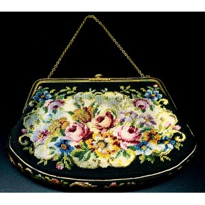 Evening bag decorated on both sides with tapestry in flower motifs