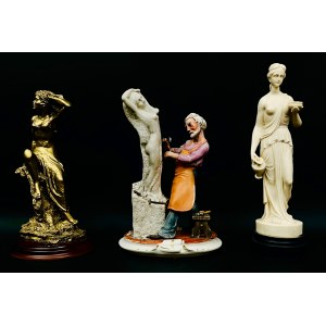 Set of decorative figures
