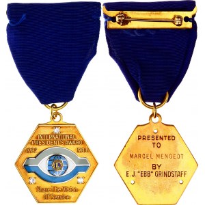 International President Award Share the Vision of Service 1982 - 1983