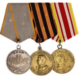 Russia - USSR Medal Bar with 3 Medals with Docs per Woman 1938 -1945