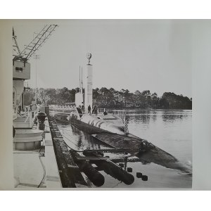 POLARIS - EIN INSTRUMENT DES FRIEDENS - 1960er Jahre - AMERIKANISCHE KERNWAFFENVERFAHREN. 2-15 - U-Boot im Hafen