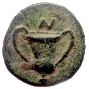 Cyclades, Naxos, AE11 (Bronze, 1.00g, 11mm), 4th cent. BC