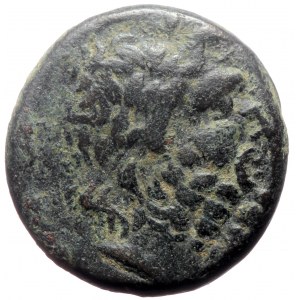 Phrygia, Apameia AE (Bronze, 8.37g, 20mm) 2nd-1st century BC, unknown magistrate