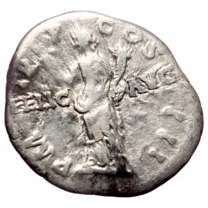 Hadrian (117-138) AR Denarius (Silver, 19mm, 2.50g) Rome