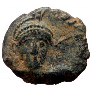 Arcadius (383-408) AE cliped Follis (Bronze, 1.17g, 13mm)