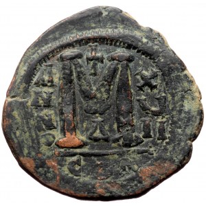 Justinian I (527-565) AE Follis (Bronze, 20.37g, 36mm) Constantinople, Dated RY 17 (543/4).