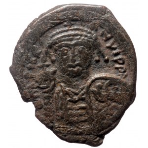 Tiberius II Constantine (AD 578-582), Nikomedia, AE follis (Bronze, 12.39g, 32mm) Dated RY 4=AD 578