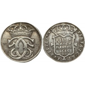 Denmark 1 Krone - 4 Mark 1685 GS. Christian V(1670-1699). Obverse: Crowned double C5 monogram. Reverse...