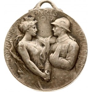 France Medal 1917 Paris day 14 july. Journee de Paris 14 Juillet. Paris Art. Bronze silvered. Weight approx: 8.41 g...