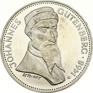 Germany Token (1993) 525th Anniversary of the death of Johannes Gutenberg. Obverse: Eagle the emblem of Germany...