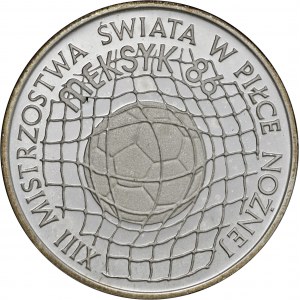 500 zł 1986, XIII Mistrzostwa Świata w Piłce Nożnej - Meksyk 1986, Ag 750, moneta zapakowana w pudełko typu quadrum