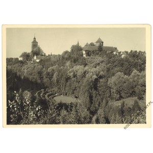 [RESZEL] Rössel (Ostpreußen). Links die Kath. Pfarrkirche, rechts die Burg, im Mittelgrund die Freilichtbühne