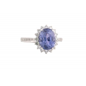 Ring with sapphire and diamonds, contemporary