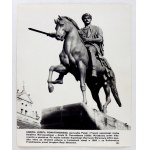 [WARSAW - Monuments of Warsaw] - set of 16 black and white photographic reproductions. Warsaw [B. d.]...