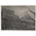 [MONTE CASSINO, 2. Korpus Polski] Zbiór 7 fotografii przedstawiających ruiny opactwa benedyktyńskiego na Monte Cassino, 1944 rok.