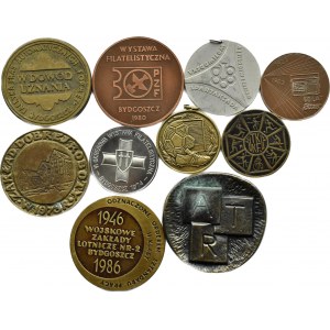 Polen, PRL, Flug von zehn Medaillen mit verschiedenen Durchmessern