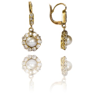 Earrings with ~1.45ct diamonds and pearls