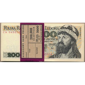 Full bundle of 2.000 złotych 1982 -CA- 100 pieces