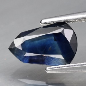 Natural Sapphire 1.16 ct. 8.5x5.5 mm. Australia - video