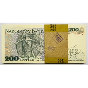 Paczka bankowa 200 złotych 1988 seria ED ( 99 sztuk)