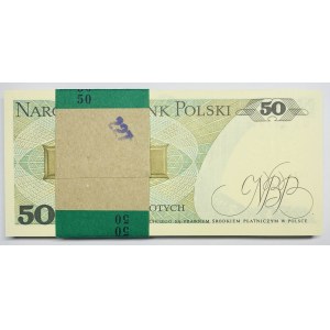 Bank Packet 100 pieces of 50 zloty 1988 together with a bandolier - GS series