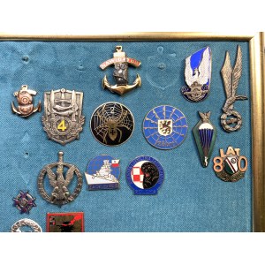 Set of 17 badges