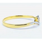 18 ct gold ring with diamond