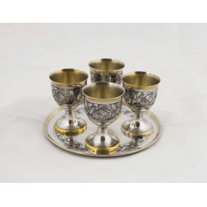SET OF SILVER GLASSES WITH TRAY