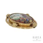 Brooch-medallion with genre scene, France, 1st half of 19th century.