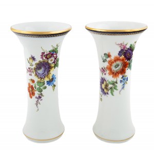 Paar flötenartige Vasen, Meissen, nach 1934.