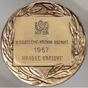 Hradec Králové. III. celostátní výstava odznaků 1967 v Hradci Králové.