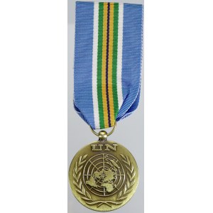 Medaile NATO a OSN. Medaile OSN UNPROFOR, mise v Jižním Súdánu (UNMISS) po r. 2011 (dle stuhy). Bronz, stuha