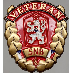 odznaky SNB, VB a Policie. Odznak Veterán SNB, čísl. (č. 157). Mosaz 41 x 36,5 mm, barveno, 2x pin