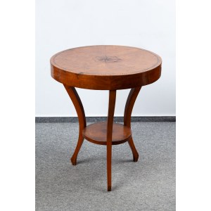 Table decorated with marquetry - Kolbuszowa ?