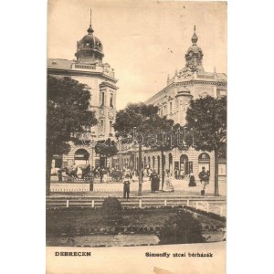 Debrecen, Simonffy utcai bérházak, hintó, üzletek. Antalfy József kiadása (EK)