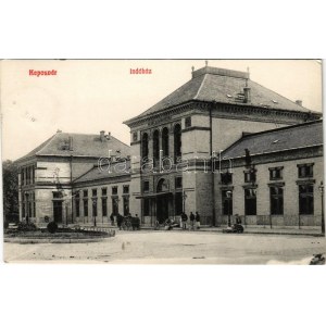1912 Kaposvár, indóház, vasútállomás, piaci árusok a bejáratnál (Rb)
